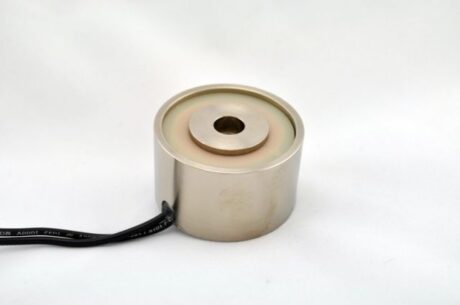 EM200-12-122-A - Round Electromagnet 2 inch Dia. 12 volts DC - Holding 105 lbs.