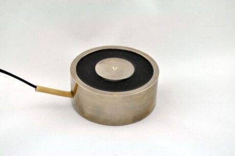 EM237-6-112 - Round Electromagnet 2.37 inch Dia. 6 volts DC - Holding 170 lbs.